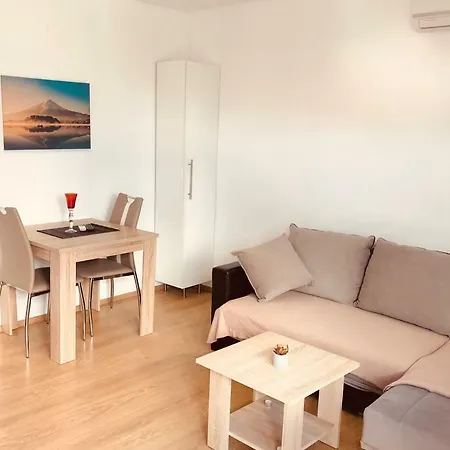Apartments Suker Trogir Exterior photo