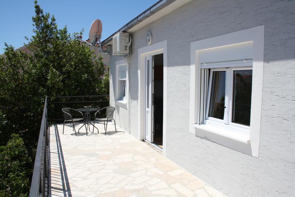 Apartment Suker